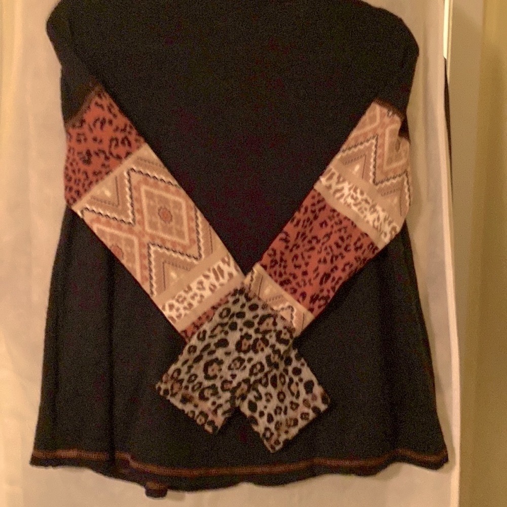 NEW Chic Boho Color Block Tops M/L